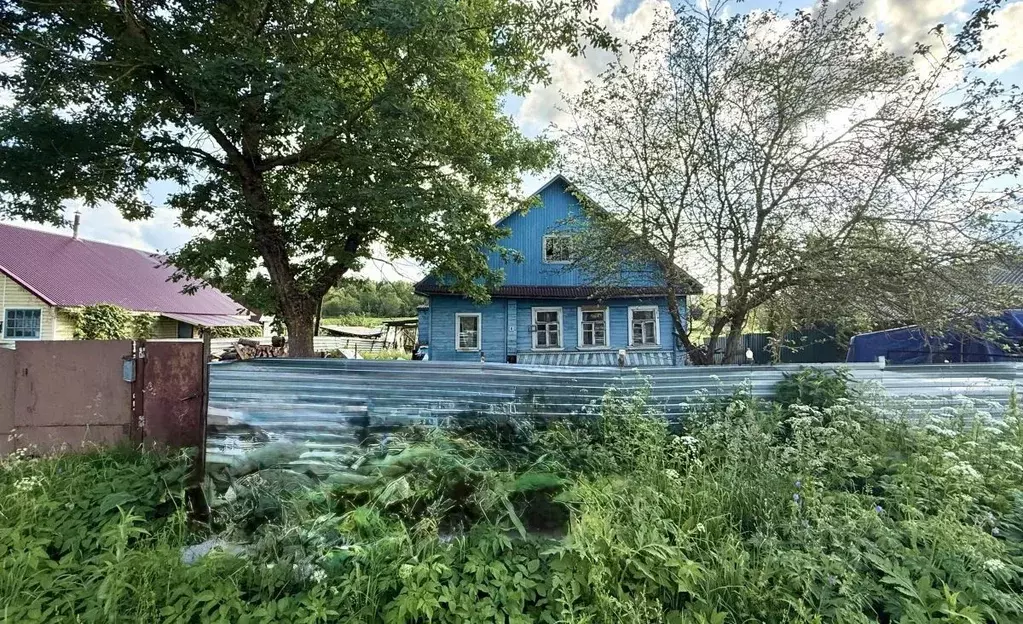 Дом в Новгородская область, Валдайское городское поселение, с. ... - Фото 0