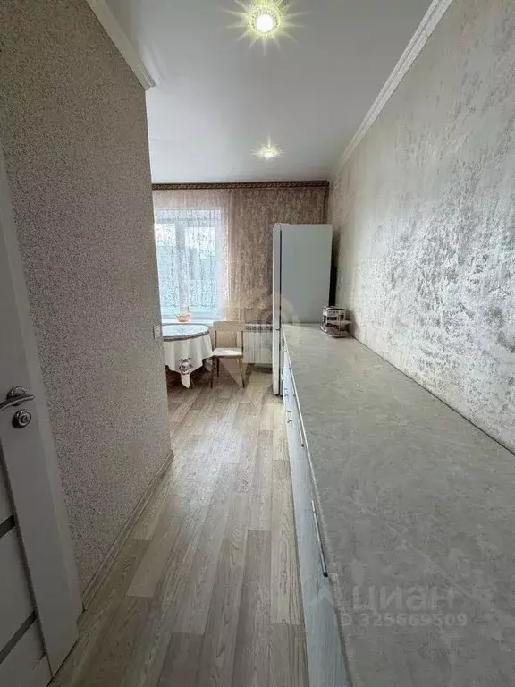 1-к кв. Белгородская область, Старый Оскол Жукова мкр, 47 (37.0 м) - Фото 2