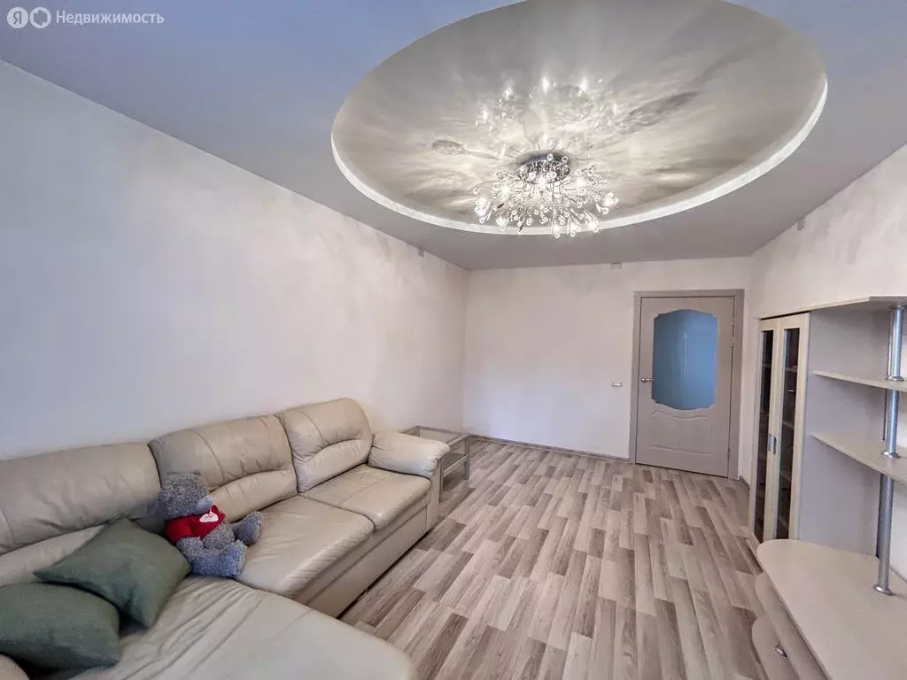 3-комнатная квартира: Киров, улица Ленина, 184к2 (78 м) - Фото 1