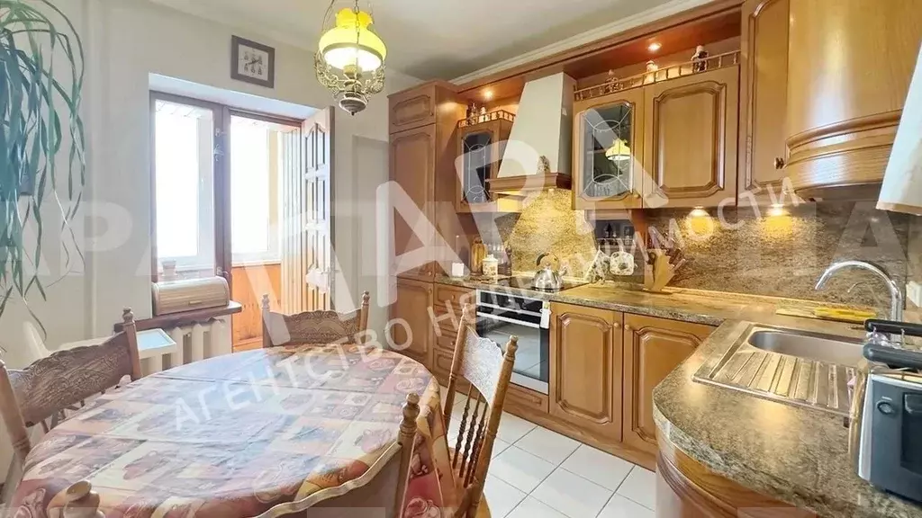 2-к кв. Самарская область, Самара Демократическая ул., 32 (60.0 м) - Фото 1