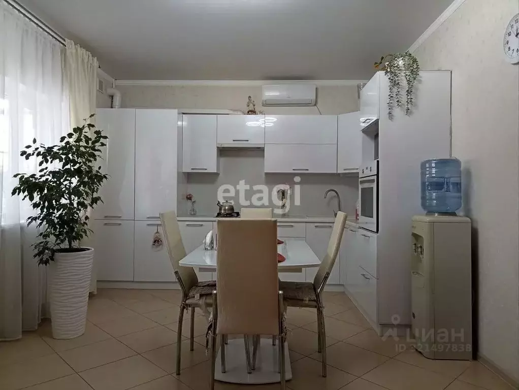 Дом в Ростовская область, Батайск Ставропольская ул. (100 м) - Фото 0