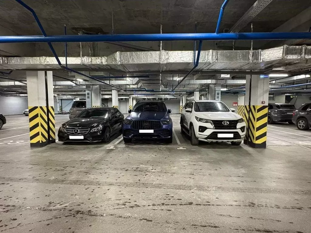 Гараж в Свердловская область, Екатеринбург ул. Хохрякова, 63 (13 м) - Фото 1