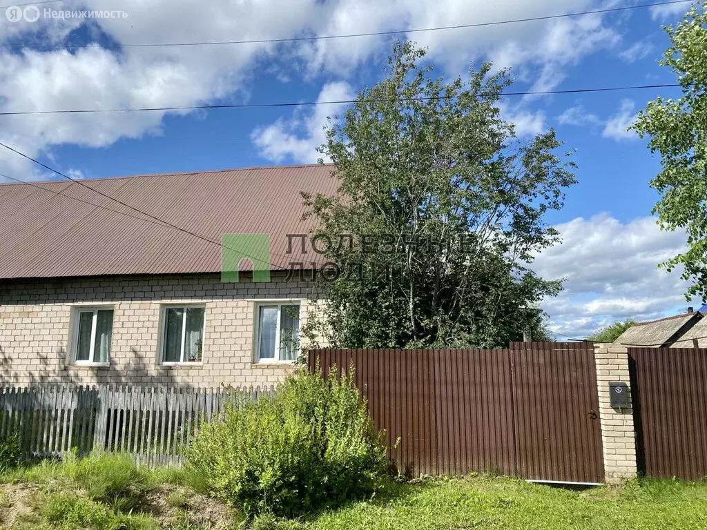 Дом в Якшур-Бодья, улица Есенина, 23 (64 м) - Фото 0
