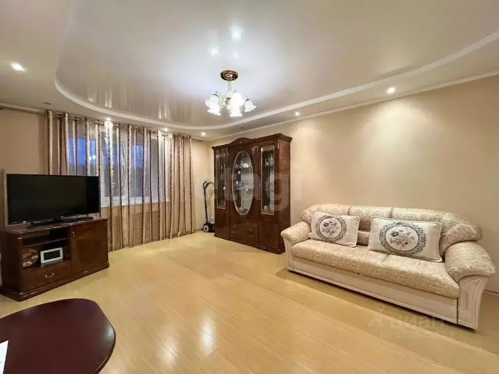 3-к кв. Татарстан, Казань Озеро Лебяжье тер., 7 (85.0 м) - Фото 1