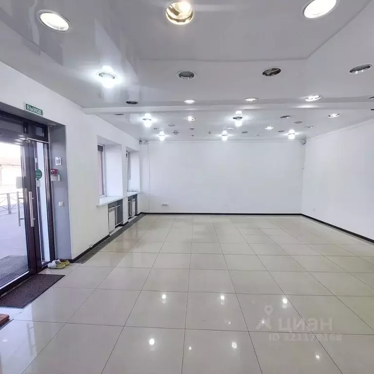 Помещение свободного назначения в Иркутская область, Иркутск пер. ... - Фото 1