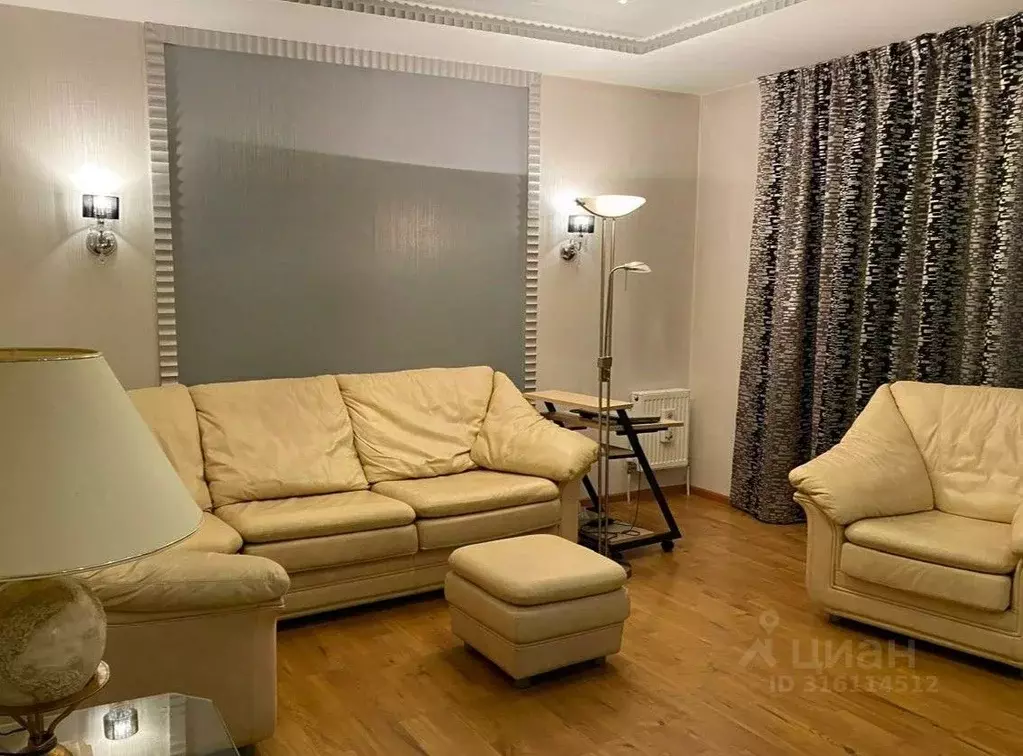 3-к кв. Рязанская область, Рязань ул. Дзержинского, 33к1 (105.9 м) - Фото 0