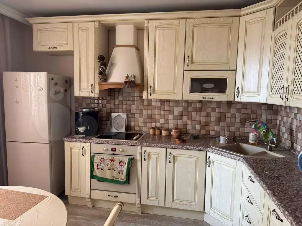 2-к. квартира, 61 м, 8/16 эт. - Фото 0