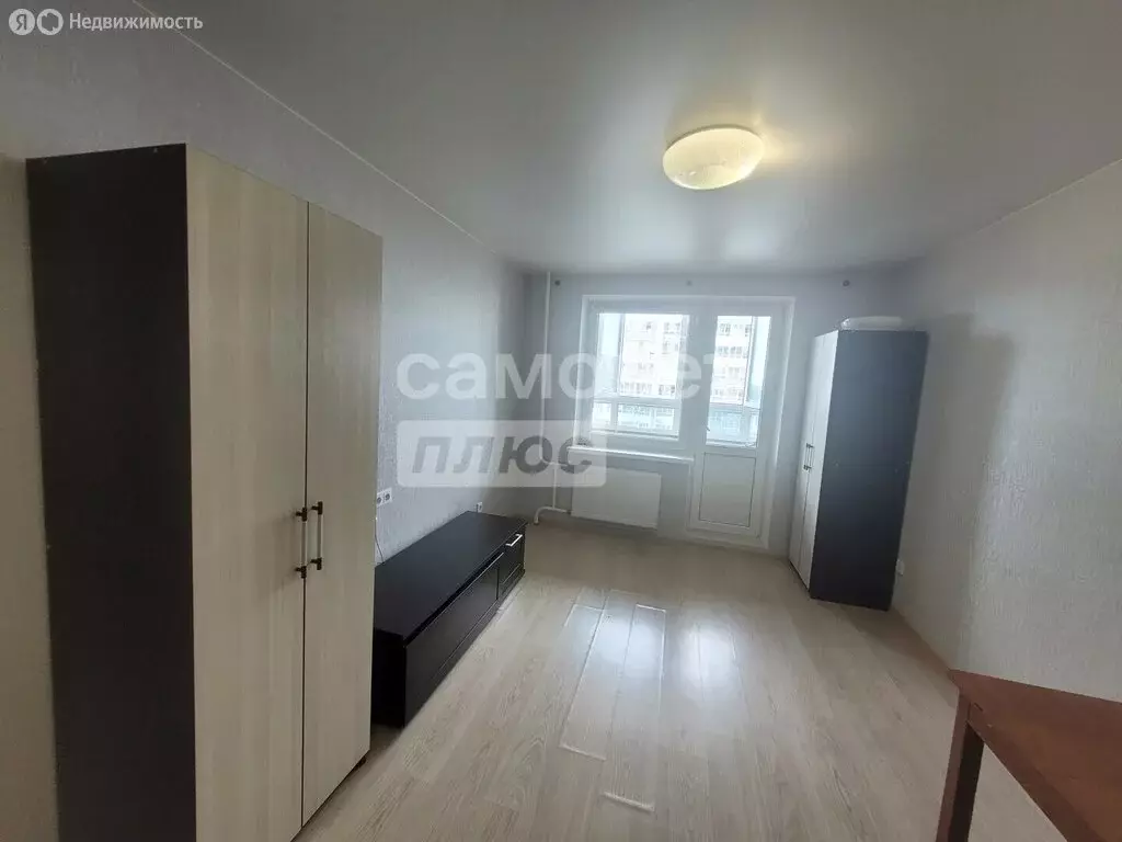 Квартира-студия: Киров, улица Энтузиастов, 15к2 (23.3 м) - Фото 1