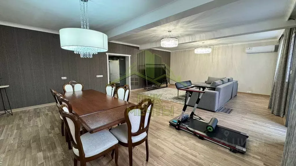 Таунхаус в Бурятия, Улан-Удэ ул. Намжилова, 26 (291 м) - Фото 1