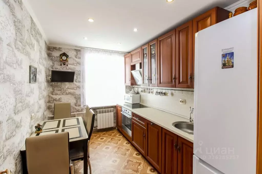 4-к кв. Тюменская область, Тюмень Парфеново мкр, ул. Тимуровцев, 32 ... - Фото 1