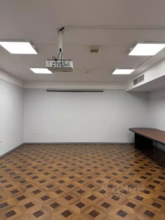 Офис в Свердловская область, Екатеринбург ул. Куйбышева, 44 (42 м) - Фото 1