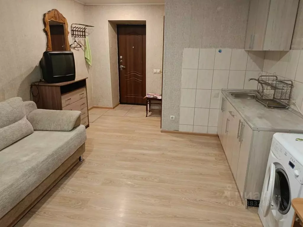 Студия Омская область, Омск ул. 4-я Транспортная, 54 (22.0 м) - Фото 2