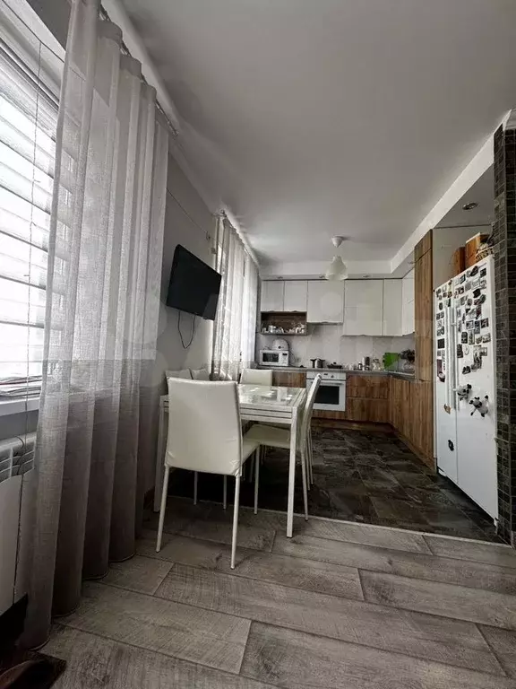 3-к. квартира, 74 м, 3/9 эт. - Фото 1