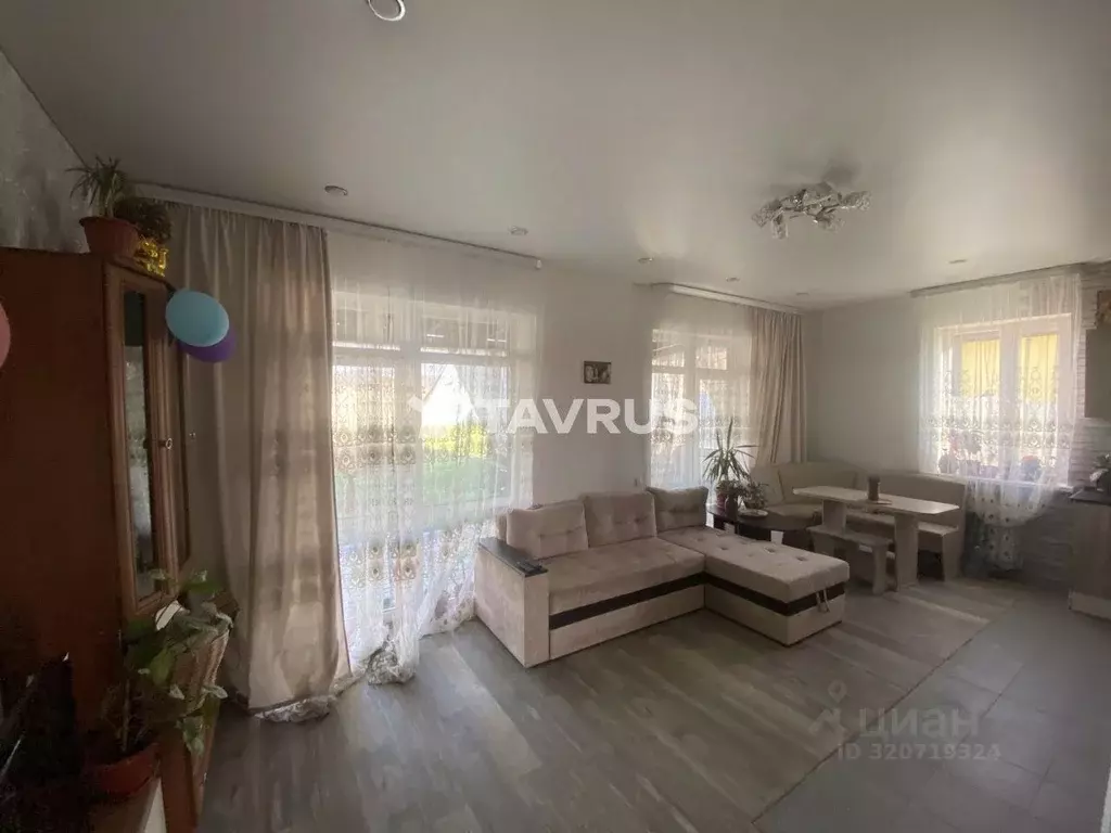Дом в Крым, Симферопольский район, с. Доброе ул. Эльдара Халилова, 46А ... - Фото 0