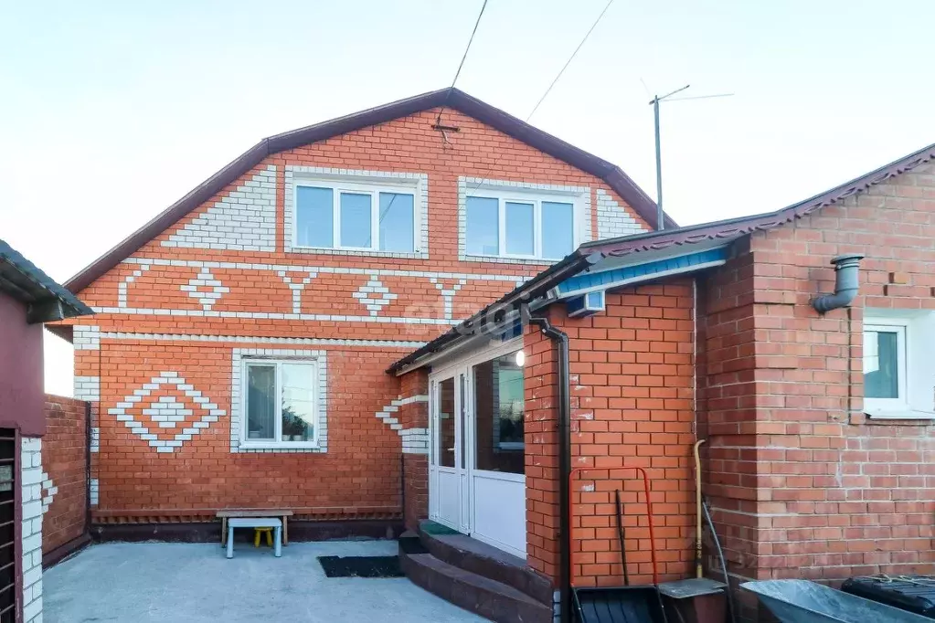 Дом в Тюменская область, Тюмень ул. Революции (198 м) - Фото 1