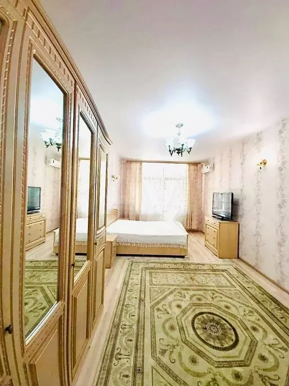 3-к. квартира, 70 м, 3/17 эт. - Фото 0