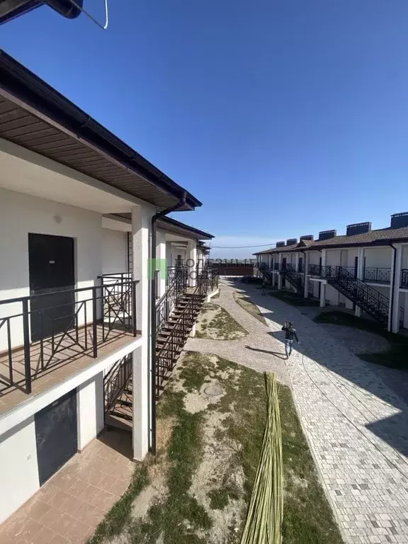 Студия Крым, Черноморский район, с. Межводное ш. Черноморское, 35 ... - Фото 0