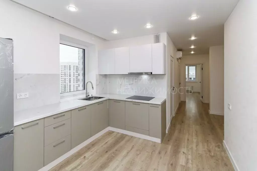 2-к кв. Тюменская область, Тюмень ул. Новоселов, 90 (67.14 м) - Фото 1