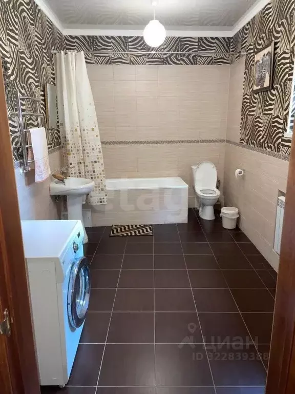 3-к кв. Северная Осетия, Владикавказ просп. Мира, 16 (90.0 м) - Фото 1