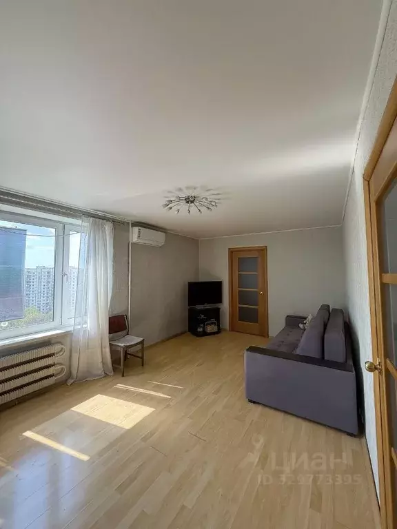 3-к кв. Москва Чертановская ул., 42К2 (63.8 м) - Фото 1