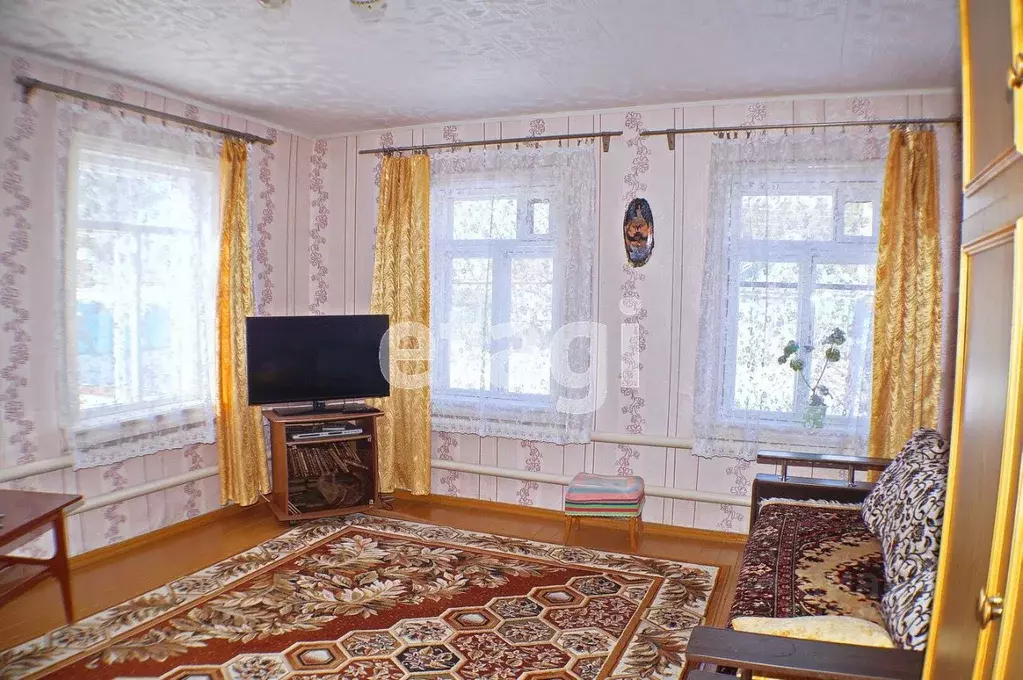 Дом в Челябинская область, Чебаркуль Инкубаторная ул. (152 м) - Фото 1