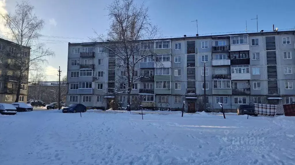 3-к кв. Новгородская область, Малая Вишера Лесная ул., 14Б (49.2 м) - Фото 1