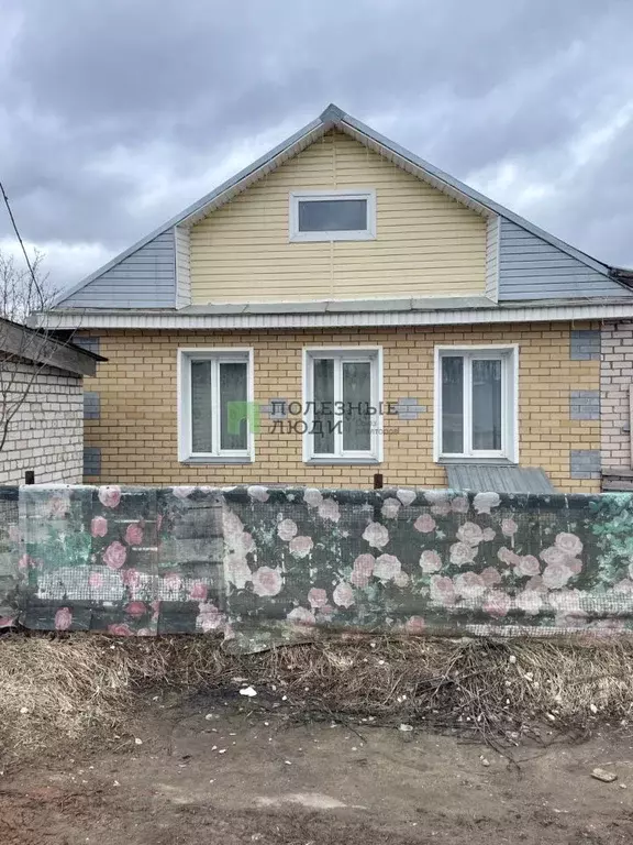 Дом в Кировская область, Киров Крестьянская ул. (79 м) - Фото 0