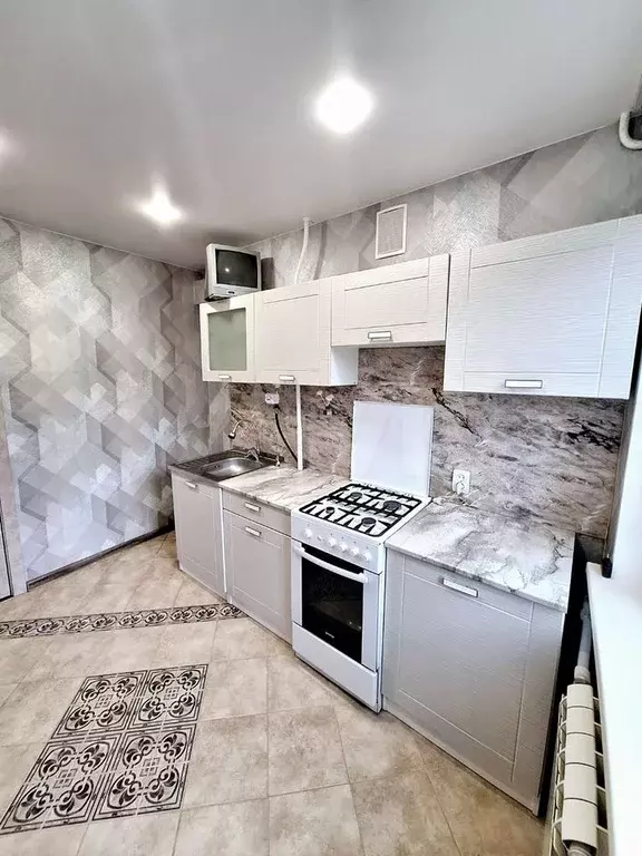 2-к. квартира, 45 м, 4/9 эт. - Фото 1