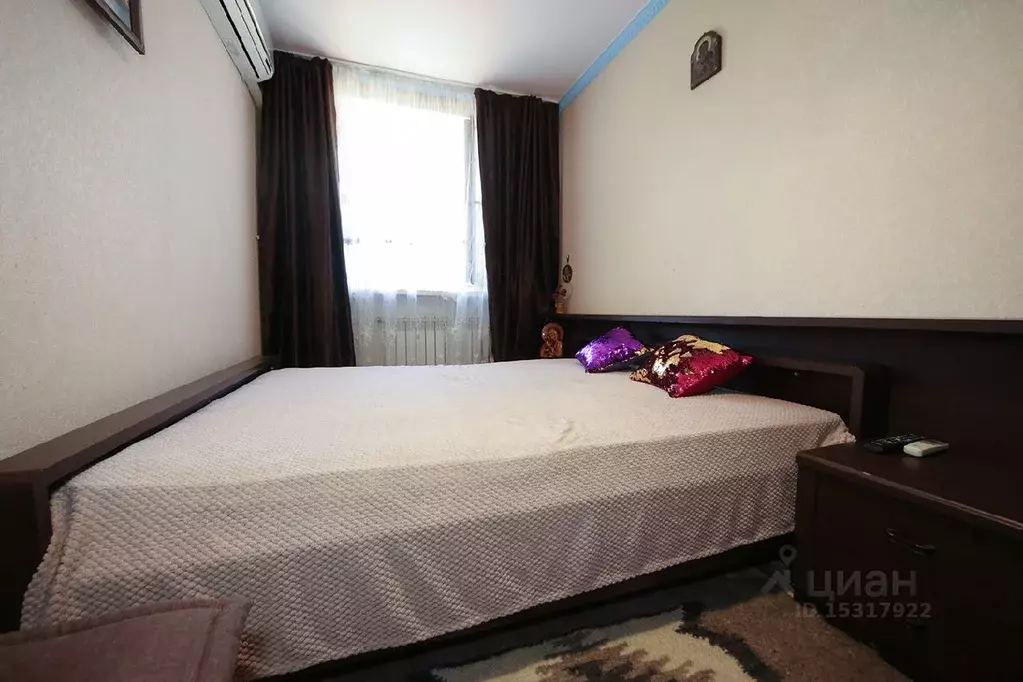 2-к кв. Крым, Феодосия ул. Вити Коробкова, 3 (56.0 м) - Фото 0