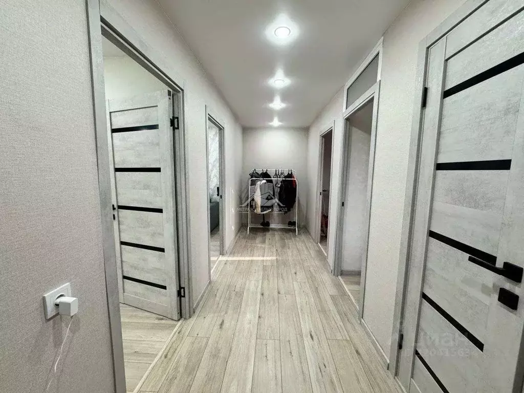 3-к кв. Белгородская область, Белгородский район, Поселок Октябрьский ... - Фото 1