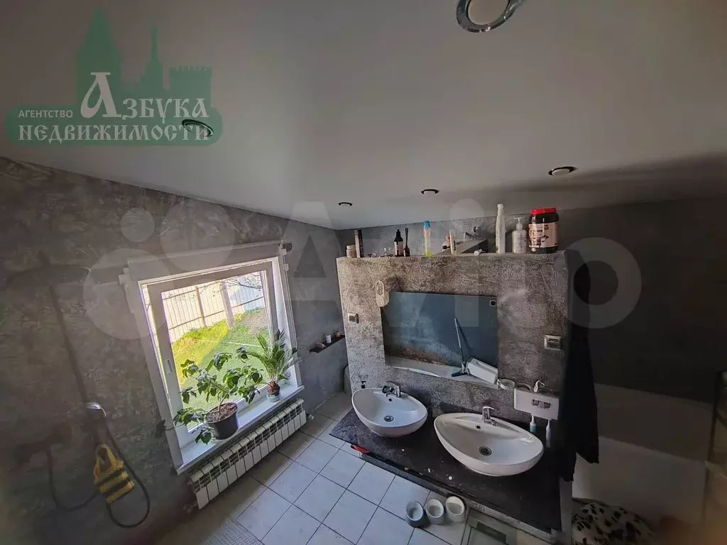 2-к. квартира, 61 м, 1/1 эт. - Фото 1
