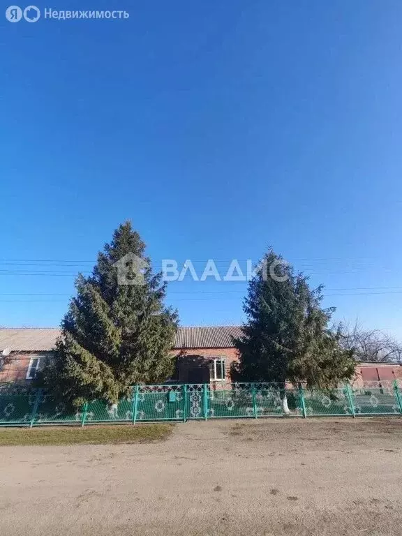 Дом в станица Задоно-Кагальницкая, улица 30 лет Победы, 87 (240 м) - Фото 1