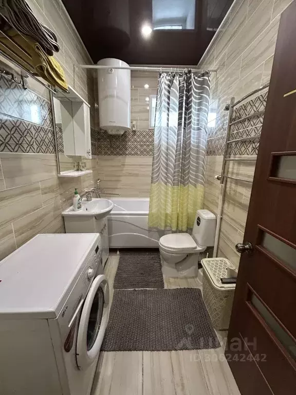 3-к кв. Саха (Якутия), Алдан ул. Бертина, 90 (64.0 м) - Фото 0