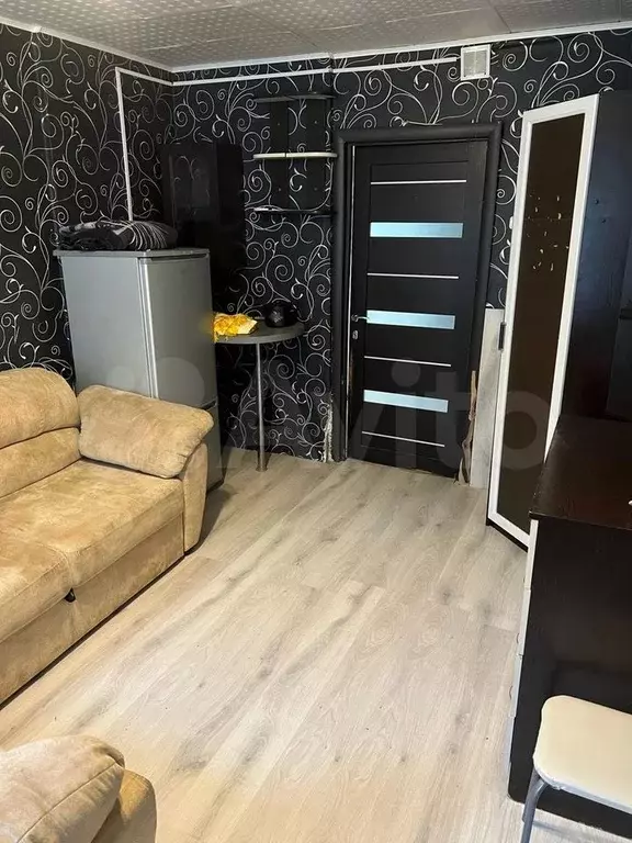 Комната 14 м в 6-к., 1/5 эт. - Фото 1