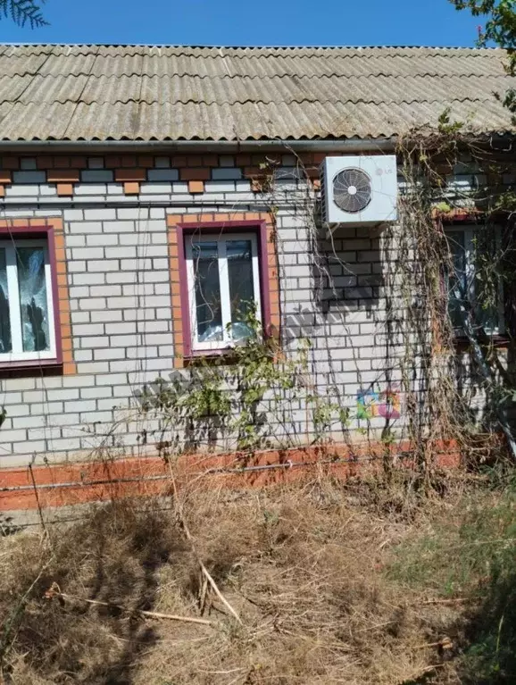 Дом в Калмыкия, с. Приютное ул. Косиева (102 м) - Фото 2