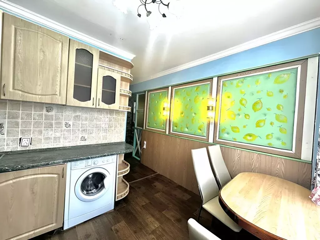 2-к кв. Омская область, Омск Моторная ул., 6/2 (45.0 м) - Фото 1