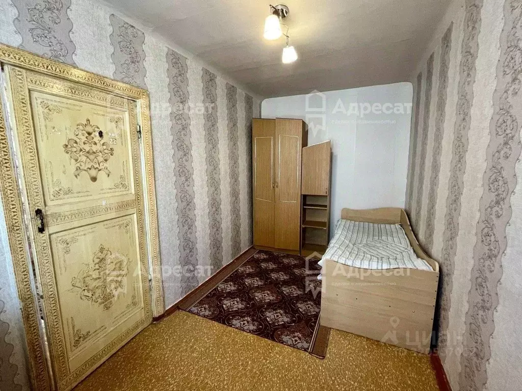 2-к кв. Волгоградская область, Волгоград Коммунистическая ул., 34 ... - Фото 0