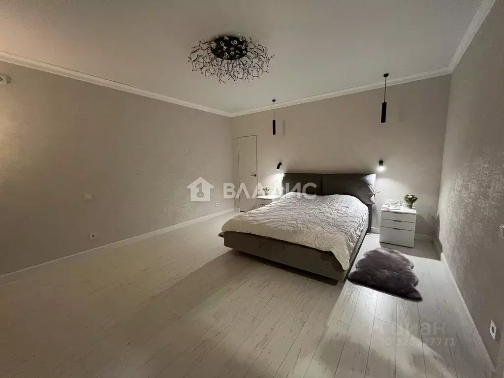 3-к кв. Белгородская область, Белгород ул. Есенина, 38Б (90.57 м) - Фото 1