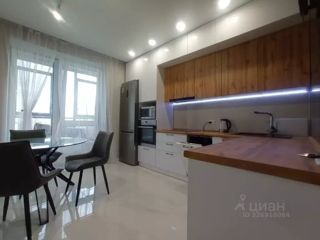 1-к кв. Татарстан, Казань ул. Братьев Касимовых, 35 (40.0 м) - Фото 1