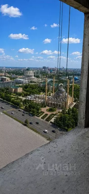 6-к кв. Чеченская республика, Грозный ул. Х.У. Орзамиева, 45А (266.66 ... - Фото 1