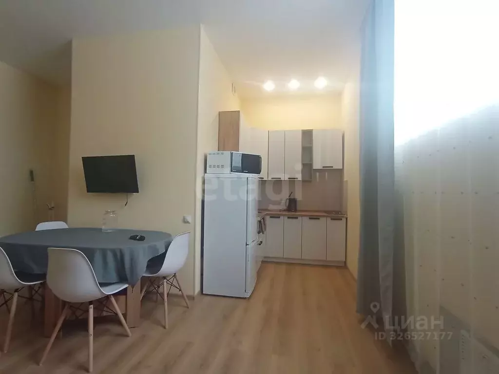 1-к кв. Крым, Симферопольский район, с. Мирное ул. Белова (30.0 м) - Фото 2