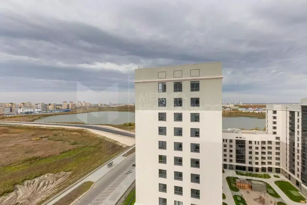 2-к кв. Тюменская область, Тюмень ул. Евгения Войнова, 7 (76.2 м) - Фото 1