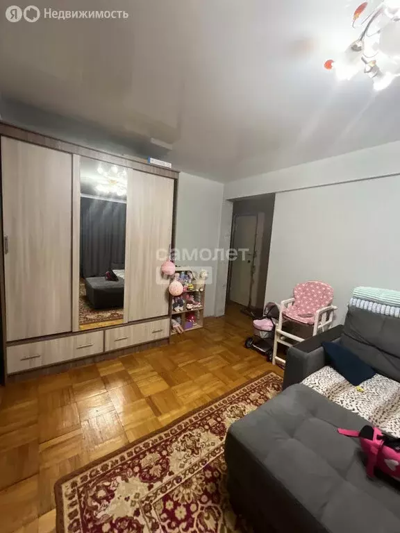 3-комнатная квартира: Ижевск, улица Дзержинского, 63 (58.4 м) - Фото 1