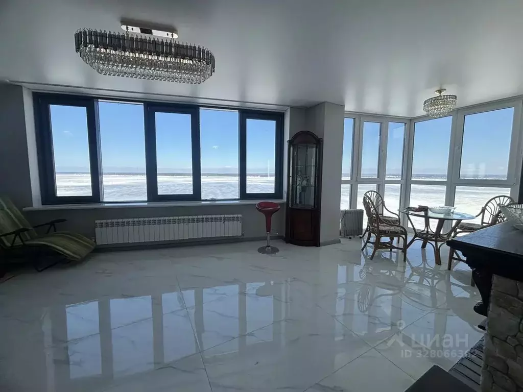 3-к кв. Чувашия, Чебоксары пл. Речников, 9 (101.0 м) - Фото 1