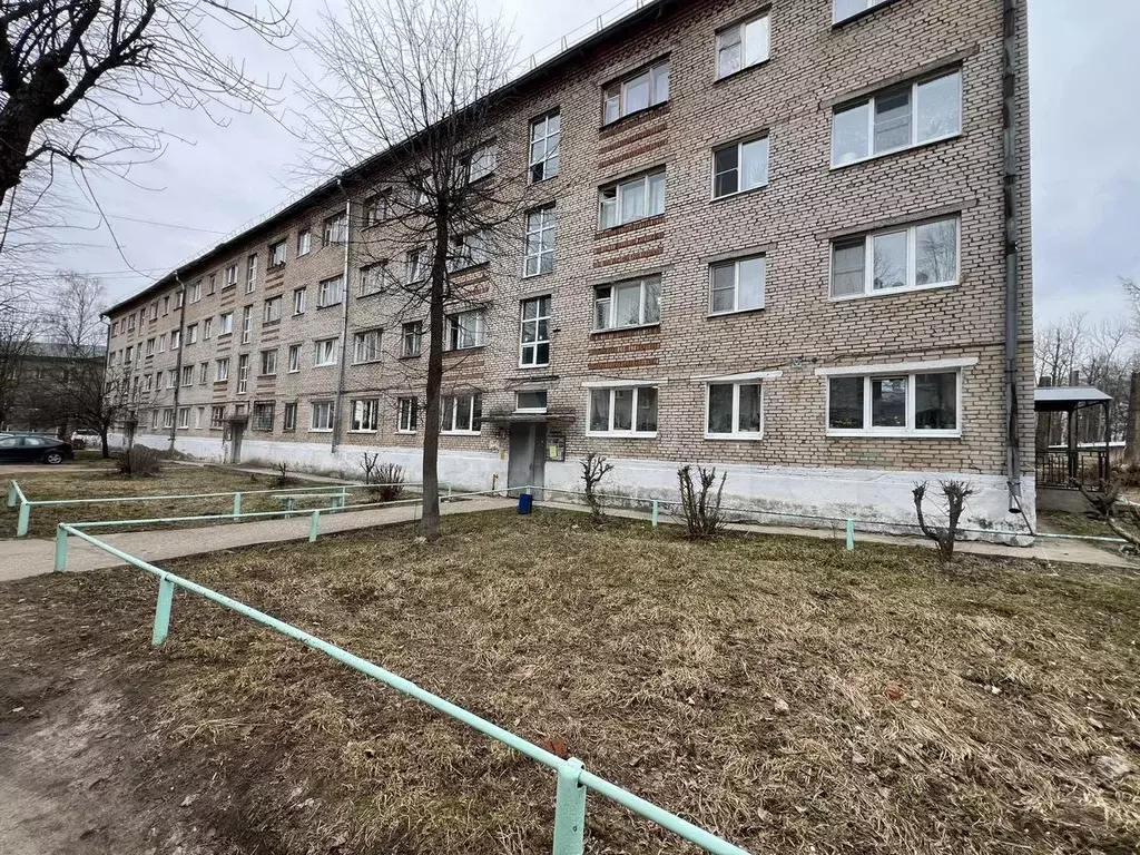 Комната 12,5 м в 5-к., 2/4 эт. - Фото 0