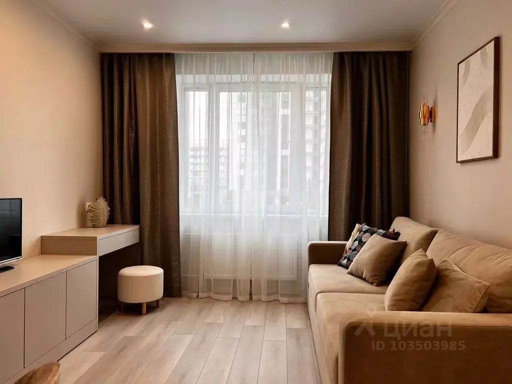 2-к кв. Татарстан, Казань ул. Сабира Ахтямова, 1к2 (40.0 м) - Фото 1