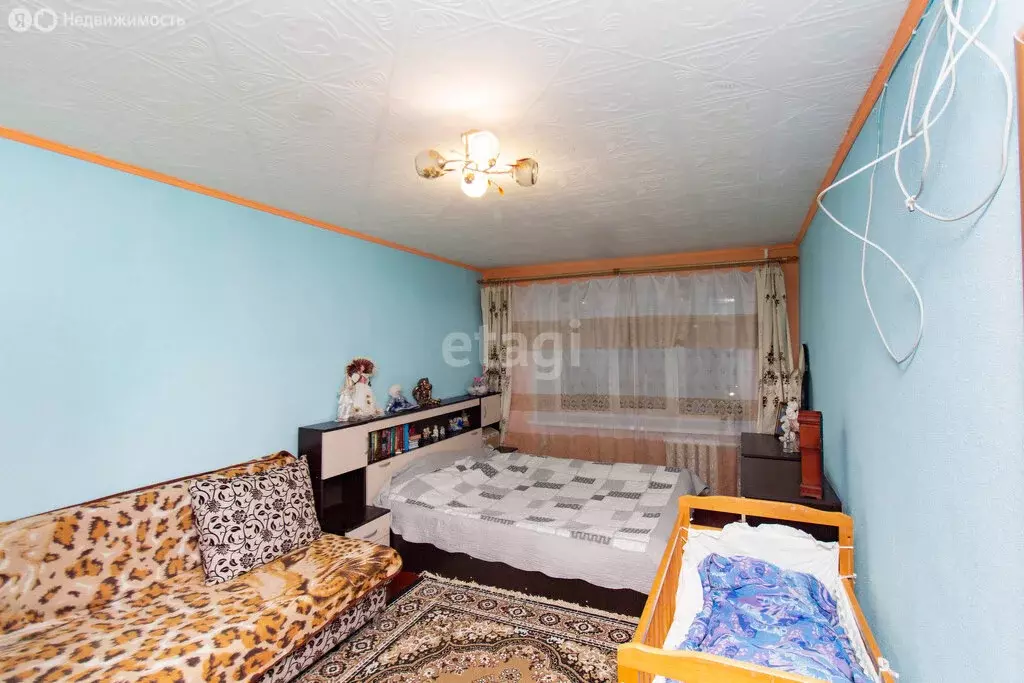 3-комнатная квартира: Тюмень, улица Мельникайте, 50 (61 м) - Фото 1