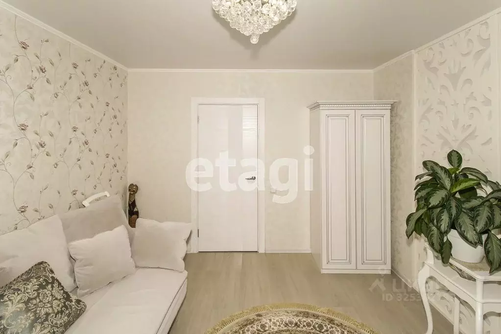 2-к кв. Тюменская область, Тюмень ул. Восстания, 19к3 (62.3 м) - Фото 1