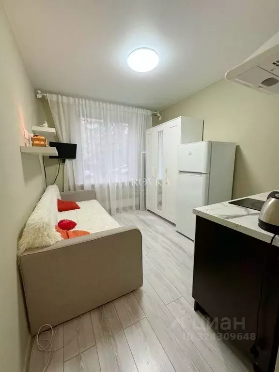 Комната Москва ул. Коненкова, 11Б (13.3 м) - Фото 1