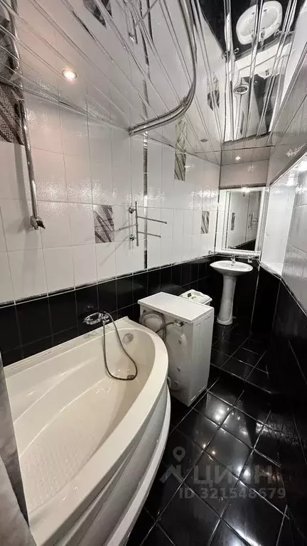 3-к кв. Тюменская область, Тюмень Северная ул., 3 (73.5 м) - Фото 2